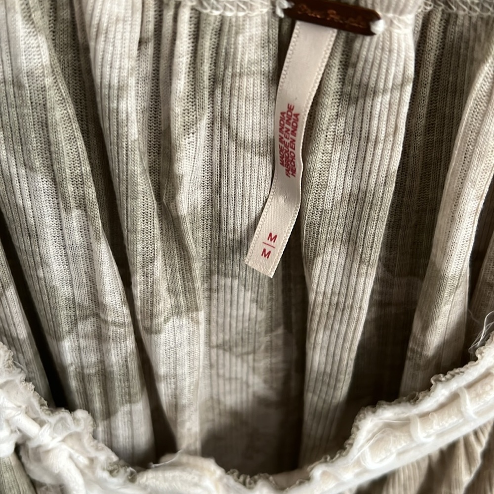 Free people size medium top - Picture 5 of 6